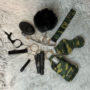 10pcs Camo Green and Black Self-Defense Keychain Set
